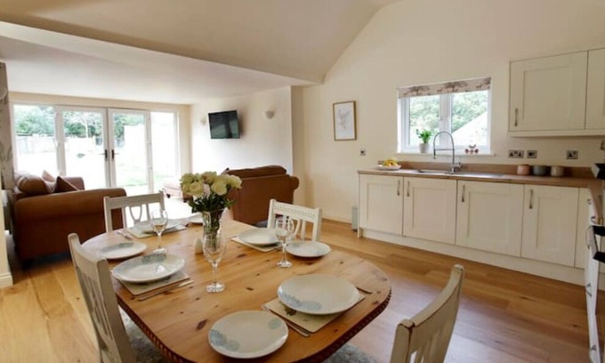 Forest of Dean House | The stables ,rural location and dog friendly