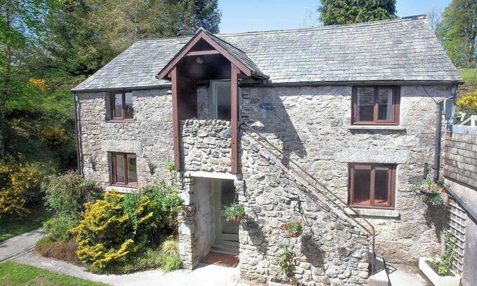 Clearbrook Cottage | The Stables - UK32685