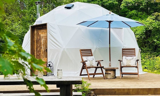 Unorganized Centre Parry Sound RV Rental | THE STARGAZER GEODOME: Shabby Chic & Very Private
