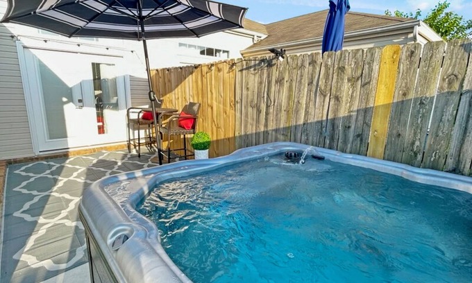 Bentonville - Fayetteville House | The Stay at Steuben, Hot Tub, 2 houses, 6 BR