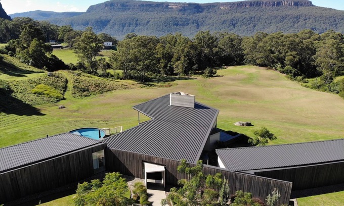 Upper Kangaroo River House | 'the sticks' Luxury Kangaroo Valley Accommodation