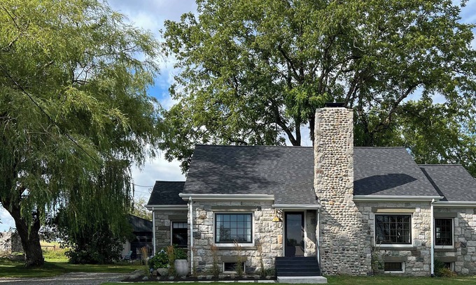 Ferndale House | The Stone Cottage of Ferndale