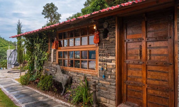 Kaul Cottage | The Stone House 1, Mukteshwar by Ebony Stays | Cosy 1BHK with Hill Views