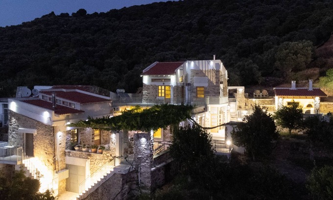 Kantanos-Selino House | The Stone House