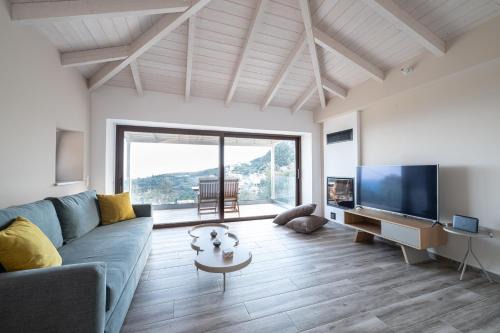 Anthousa Villa | The Stone House