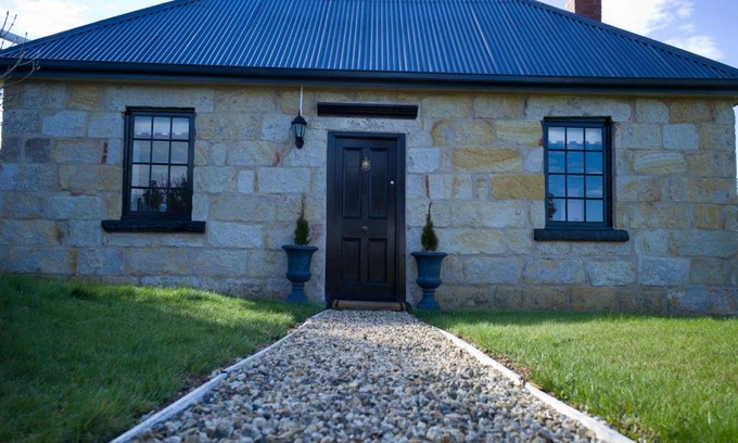 Buckland Villa | The Storekeeper's