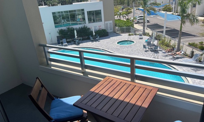 North Trail Condo | The Strand, New Luxury Downtown Sarasota Condo on the bay.