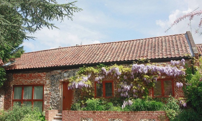 Norwich Cottage | The Street Farm Barn