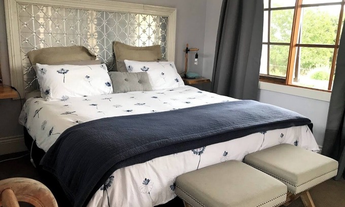 Sassafras Apartment | The Studio at historic farm - Farm stay in Sassafras, Australiann
