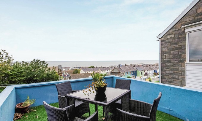 Aberaeron Cottage | The stunning water views from every room at Brig-y-Don are spectacular.