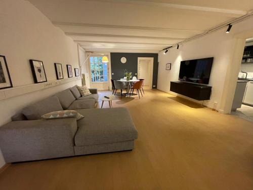 Hohenfelde Apartment | The Suites Alster Waterfront Family Apartments