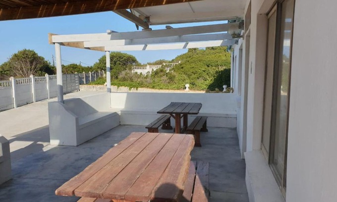 Arniston House | The Summer Place - Arniston Waenhuiskrans