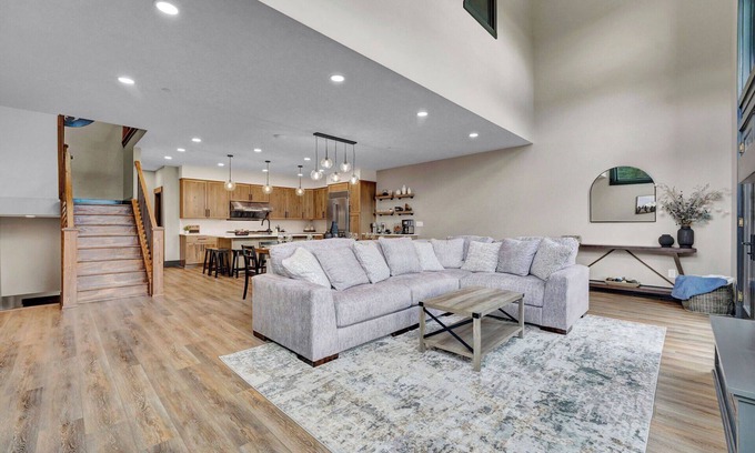 Ellicottville House | The Summit-BRAND NEW-3 king suites and Hot Tub and Sauna