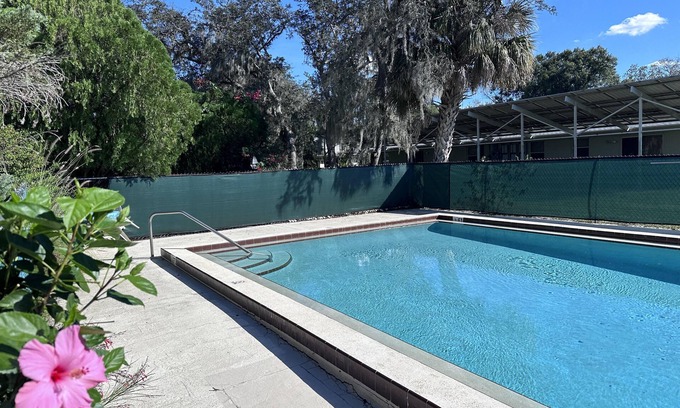 Sun 'N Lake Condo | The Sun N Lakes community offers 2 18-hole championship golf courses, restaurant