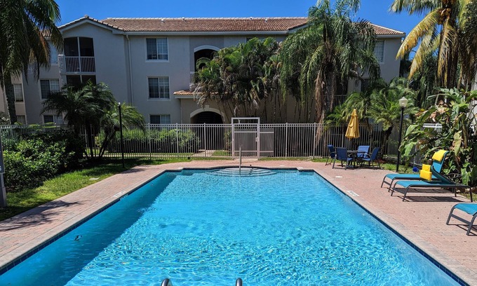 Plantation Apartment | The Sun Rises and Sets in Florida