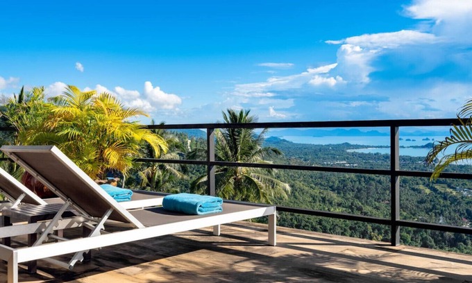 Na Thon House | The Sunhouse at Paradise Village