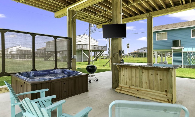 San Luis House | The Sunset House in Treasure Island