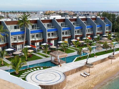 Dhahban Resort | The sunset resorts - منتجع ساحل الغروب