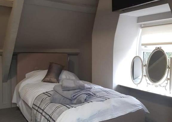 Topcliffe Hotel | The Swan