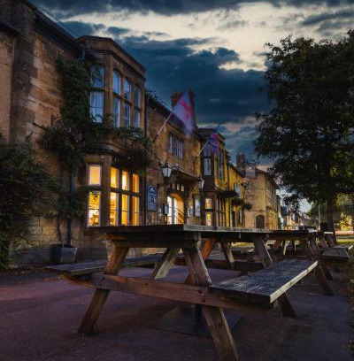 Moreton-in-Marsh Hotel | The Swan Inn