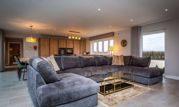 Dunholme House | The Sycamores, Ashlin Farm Barns