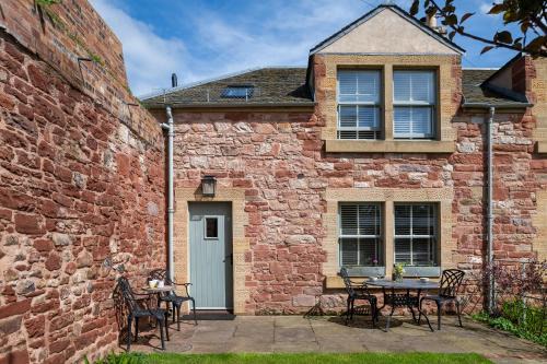 Greenlaw House | The Tackhouse