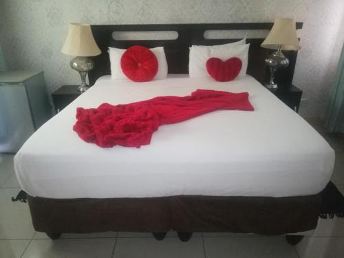 Palapye Hotel | The Tamek Palace Hotel