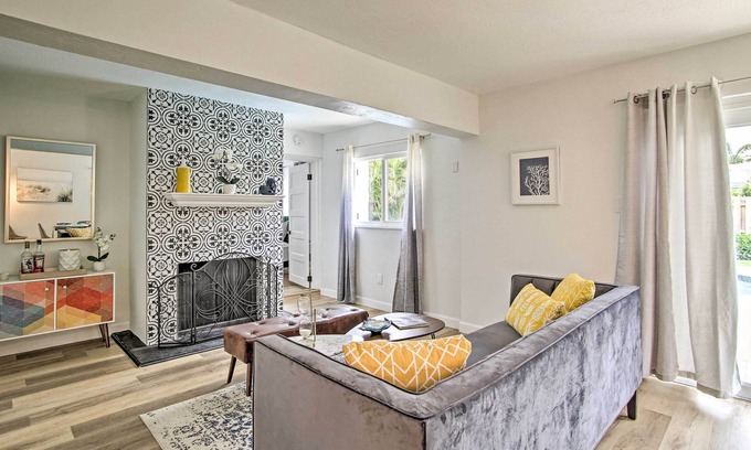 North Corals House | 'The Teal House' - Pool & Yard, 2 Mi to Beach