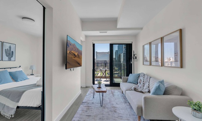 Eau Claire Apartment | The Terra Flat DT Skyline Views