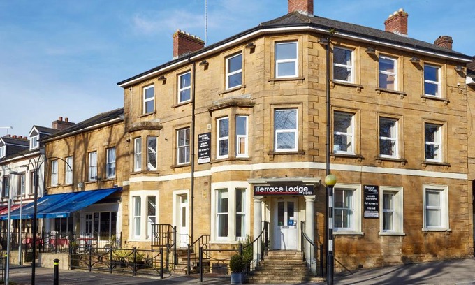 Yeovil Hotel | The Terrace Lodge Hotel