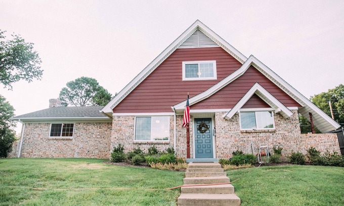 Euless House | The Texas Cottage