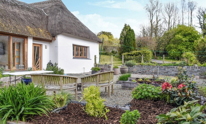 Sprytown Cottage | The Thatched Cottage - UK49600