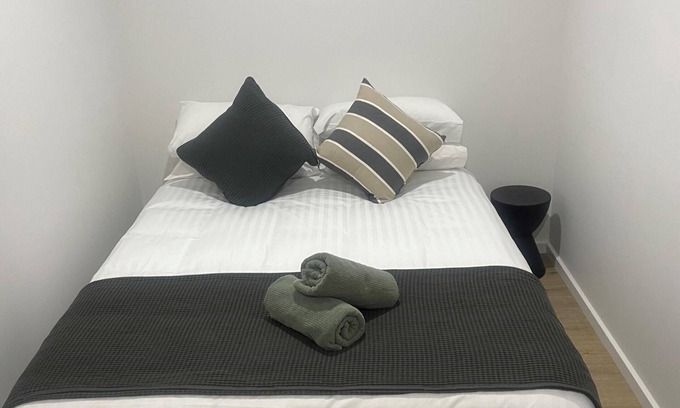 Thornton Villa | "The Thornton" 2 Bedroom Villa (WC) - Cabin Villa 4 Sleep 6