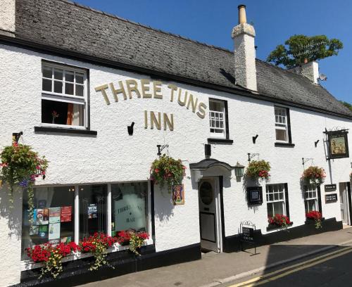 Chepstow Hotel | The Three Tuns