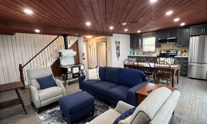 Terra Nova House | The Tickle Inn Saltbox by the Sea