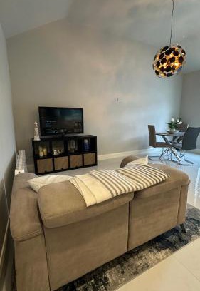 Ringville Apartment | The Tides Inn