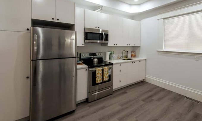 Brantford Apartment | The tired traveller inn