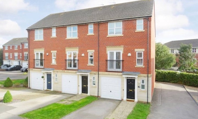 Market Harborough House | The Town House, sleeps 7, whole house