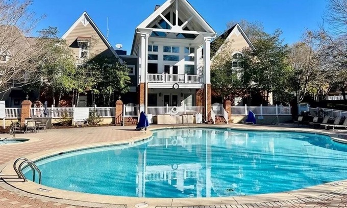 Lackey House | The Townes 2 Bedroom at King's Creek Resort