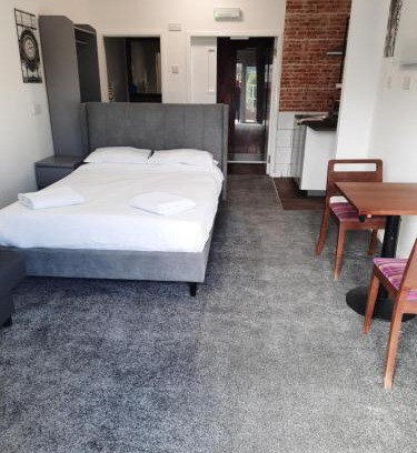 Dumfries Hotel | The Townhouse Self Catering