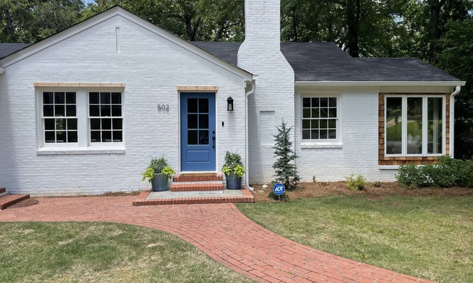 LaGrange House | The Townie near Sweetland- Beautifully renovated, PERFECT LOCATION!