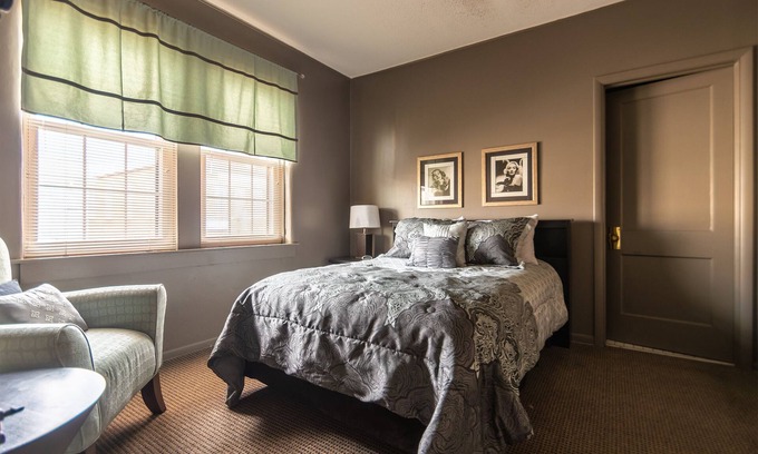 Fairbury Apartment | The Townsend 2 BR Apartment Located On The Bricks