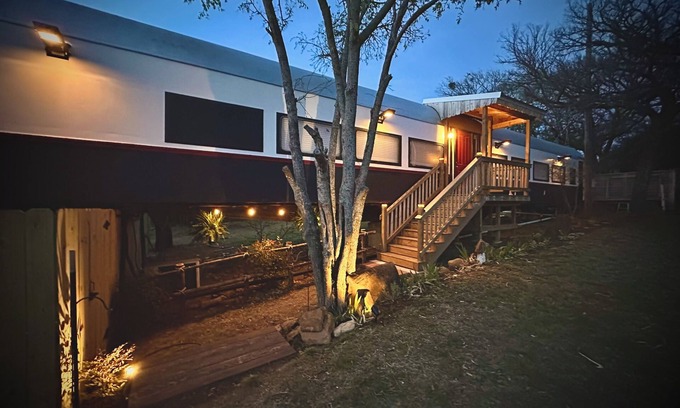Eastland Bed & Breakfast | The Train - Unique Travel Stay - Vintage Pullman Railcar with Modern Comforts