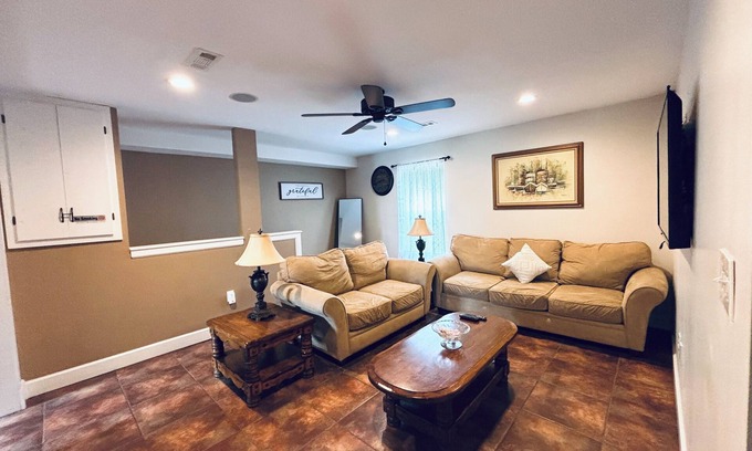 Fayetteville House | The Tranqui Spot