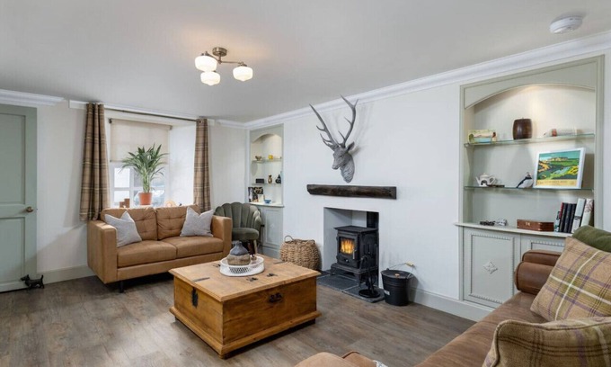 Auchterarder House | The Tranquil Auchterarder 3-bed Cottage