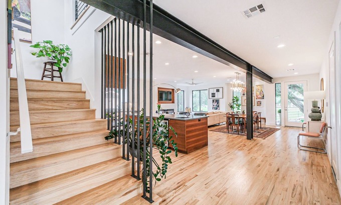 Houston House | The Tree House -Med Ctr, Park, Galleria