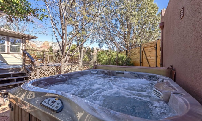 West Sedona House | The Treehouse Flat of Soldiers Pass
