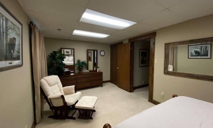 Dayton Apartment | The Treehousen