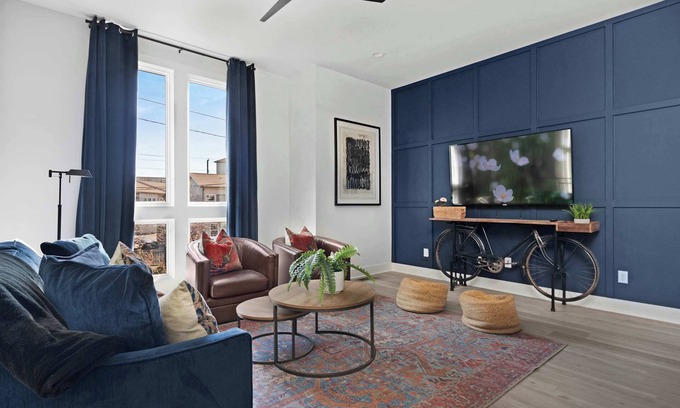 Maxwell House | The Trillium & The Iris - 2 homes, 6 bedrooms