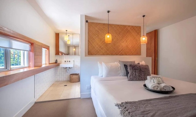 Bogangar House | The Ultimate Beach House - Magnesium pool, close to beach and shops